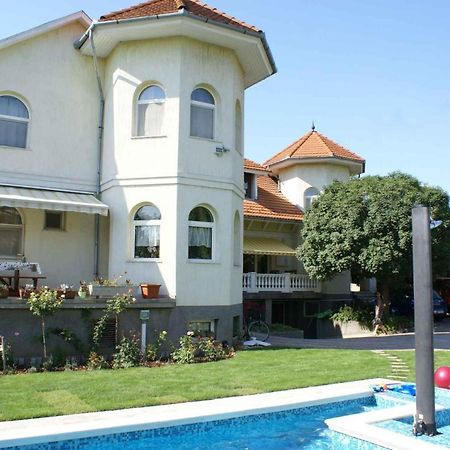 Apartment In Siofok/Balaton 19943 Екстериор снимка