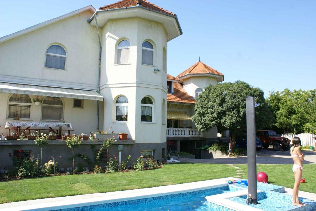 Apartment In Siofok/Balaton 19943 Екстериор снимка