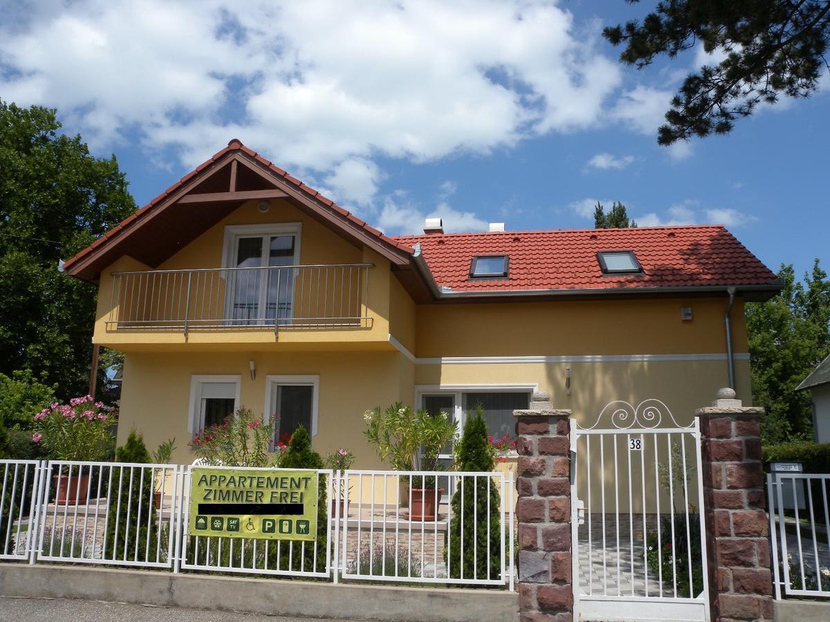 Apartment In Siofok/Balaton 19943 Екстериор снимка