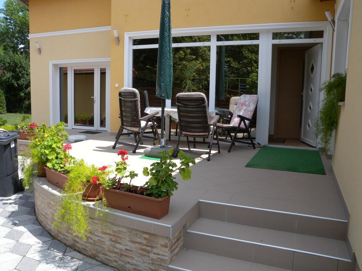 Apartment In Siofok/Balaton 19943 Екстериор снимка